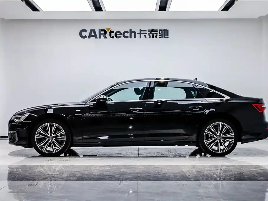 Audi A6L — фото 10