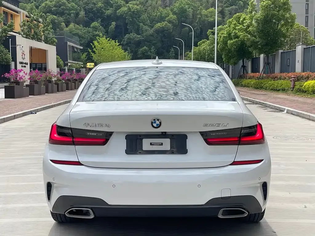 BMW 3 Series — фото 10
