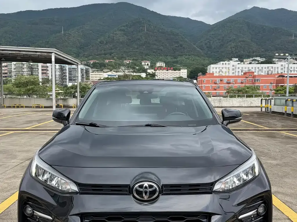Toyota Wildlander — фото 1