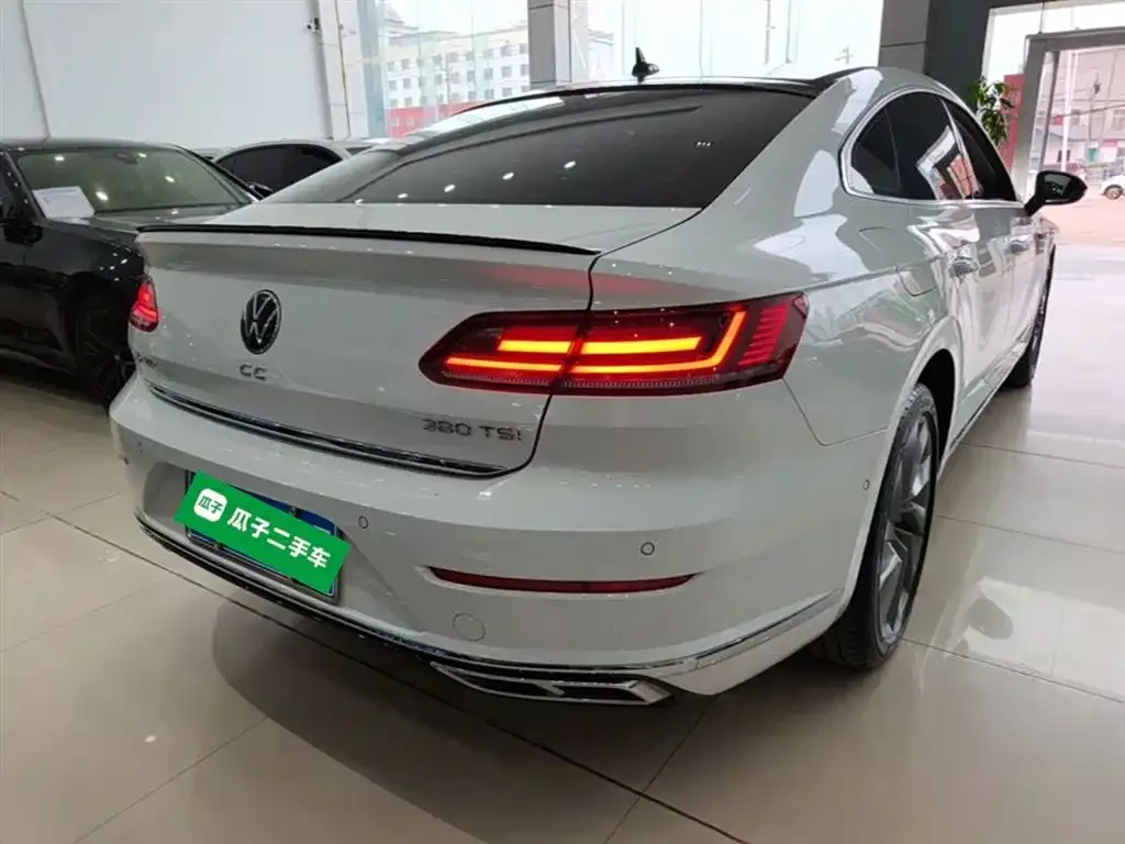 Volkswagen CC — фото 3
