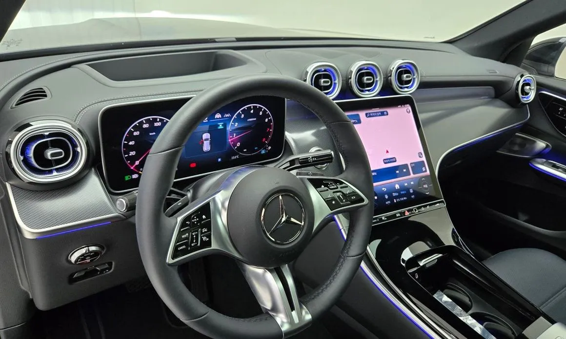 Mercedes-Benz GLC-Class — фото 10