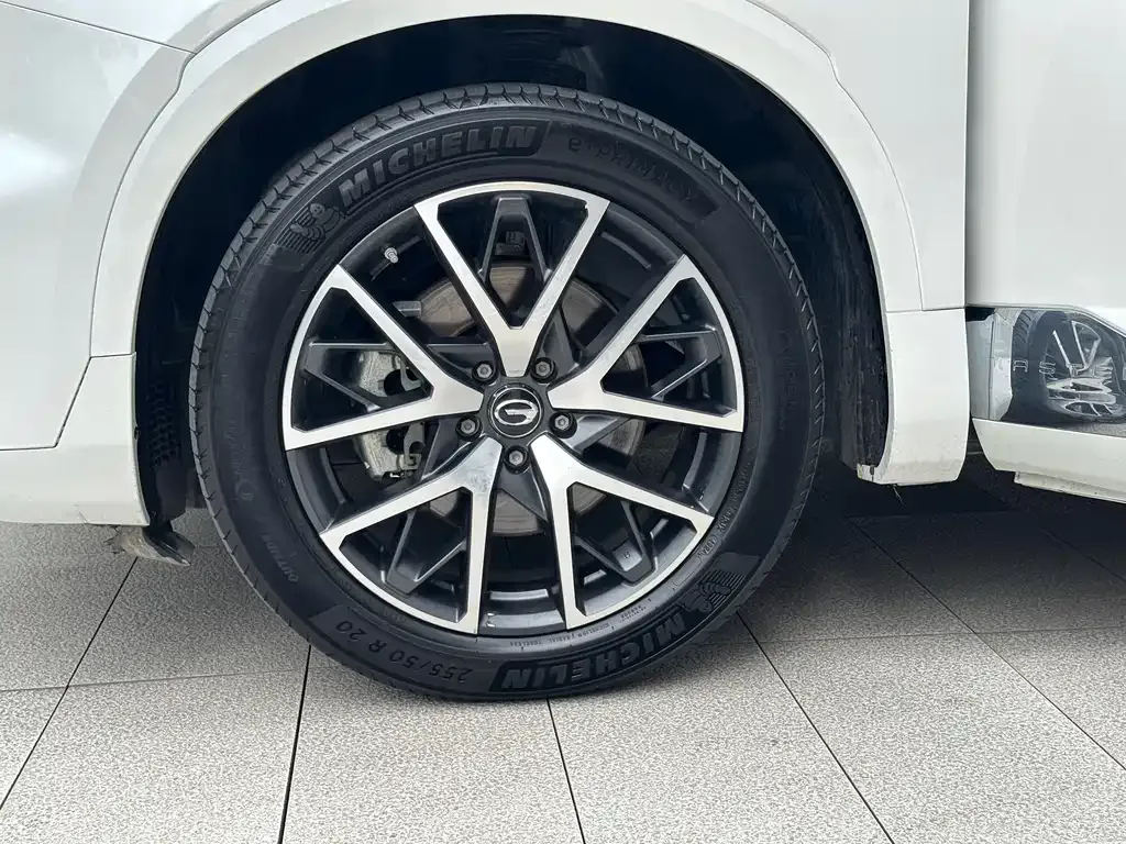GAC Motor Trumpchi GS8 — фото 8