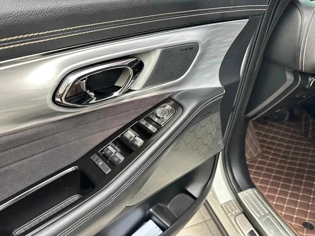 GAC Motor Trumpchi GS8 — фото 7