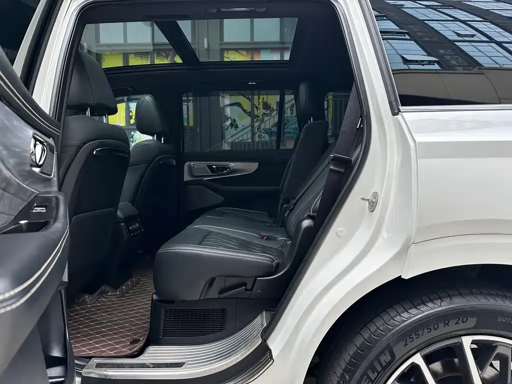 GAC Motor Trumpchi GS8 — фото 3