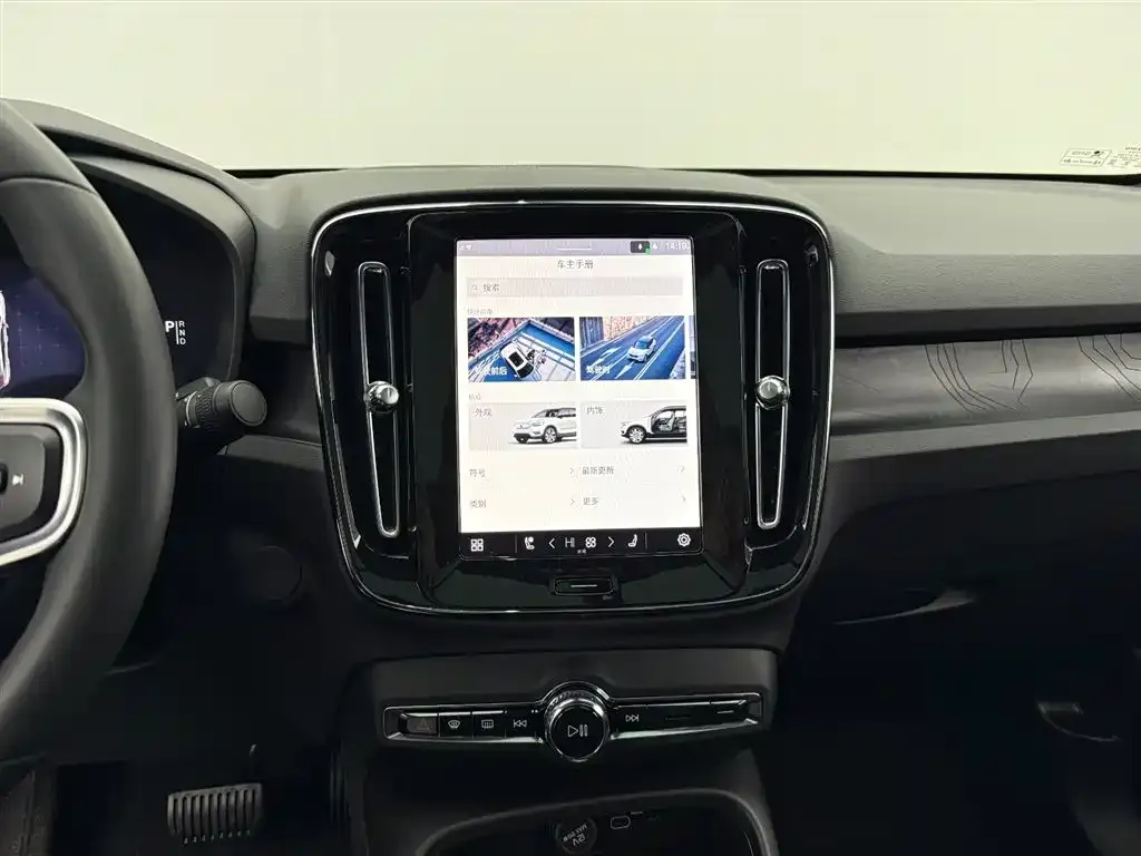 Volvo C40 2024 из CN, фото 3