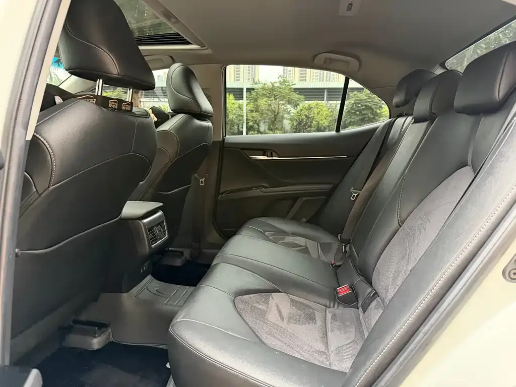 Toyota Camry 2021 из CN, фото 3