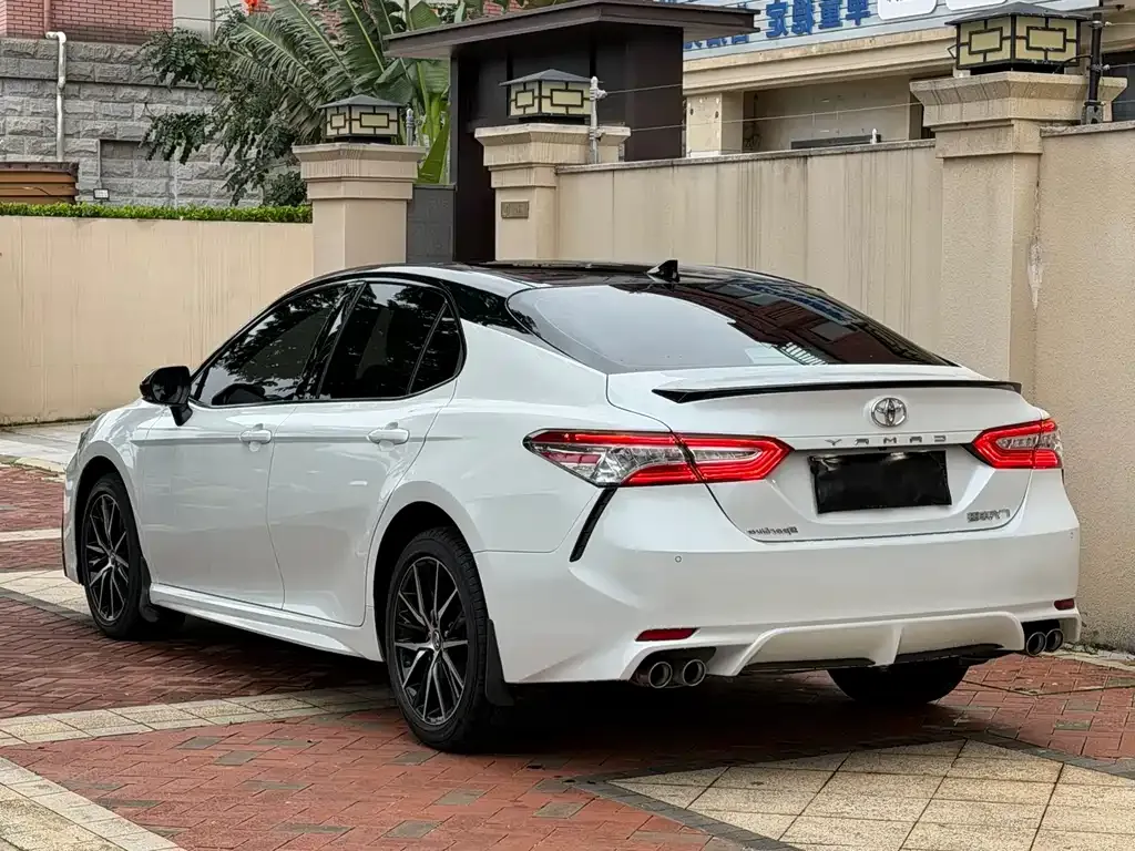 Toyota Camry 2021 из CN, фото 9