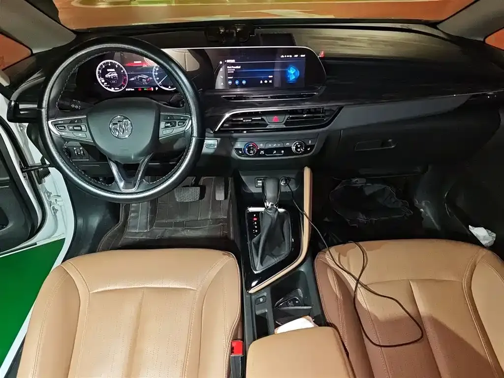 Buick GL6 2022 из CN, фото 6