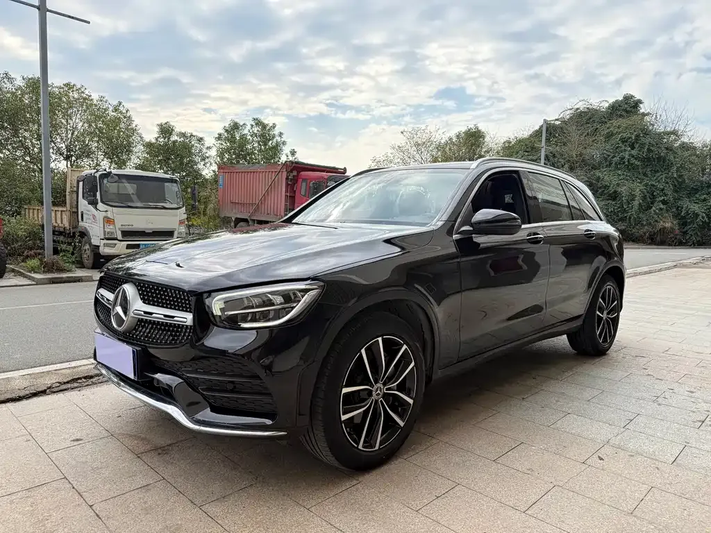 Mercedes-Benz GLC — фото 1