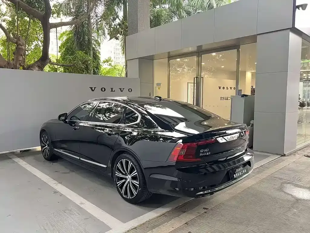 Volvo S90 — фото 4