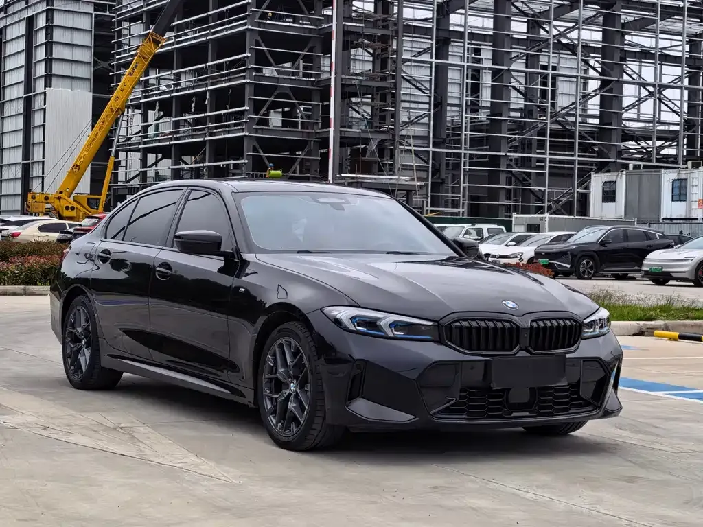 BMW 3 Series 2024 из CN, фото 9