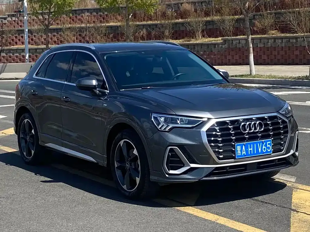 Audi Q3 — фото 5