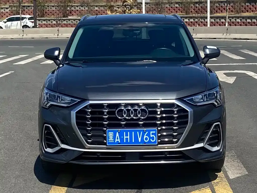 Audi Q3 — фото 4