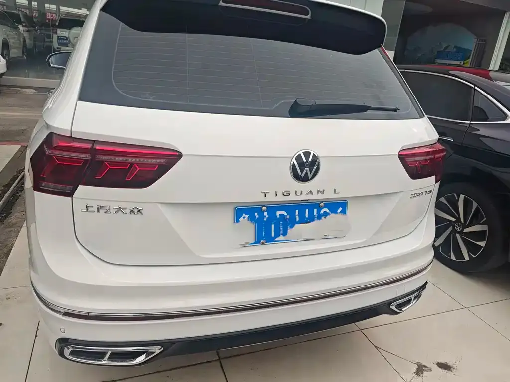Volkswagen Tiguan L — фото 5
