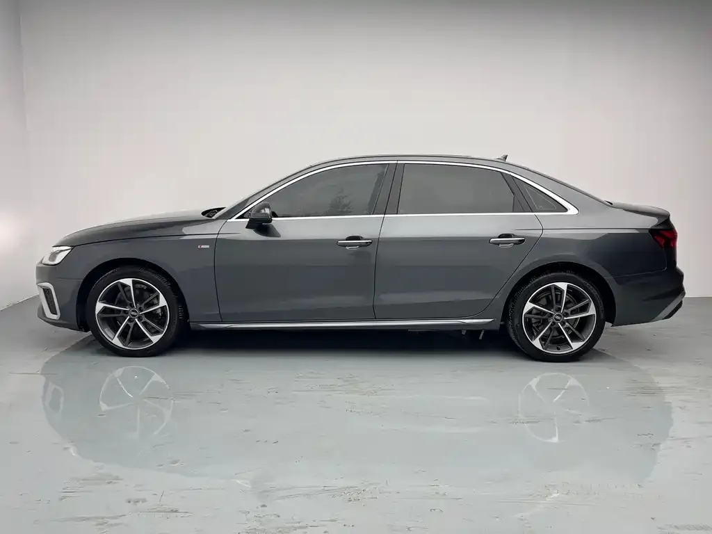 Audi A4L — фото 5