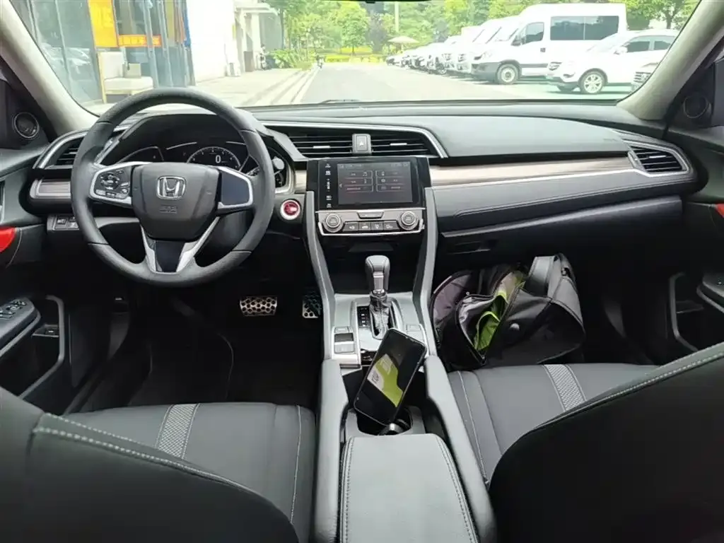 Honda Civic — фото 8