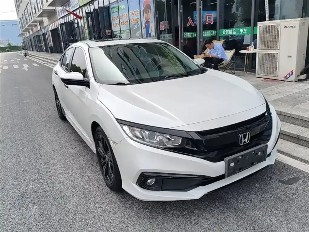 Honda Civic — фото 9