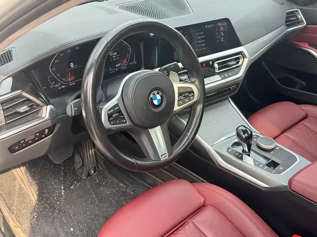 BMW 3 Series 2022 из CN, фото 2