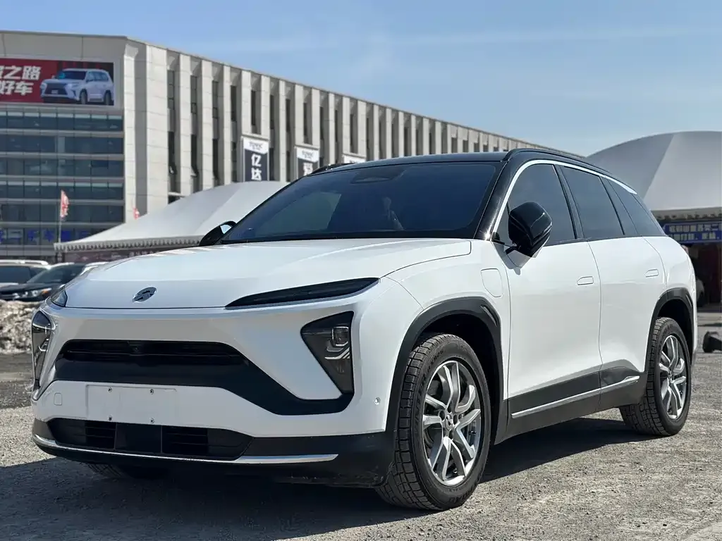 NIO ES6