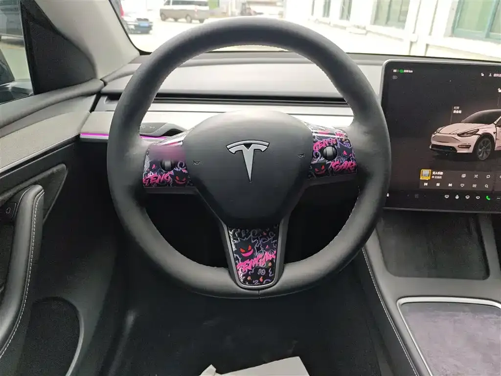 Tesla Model Y — фото 10