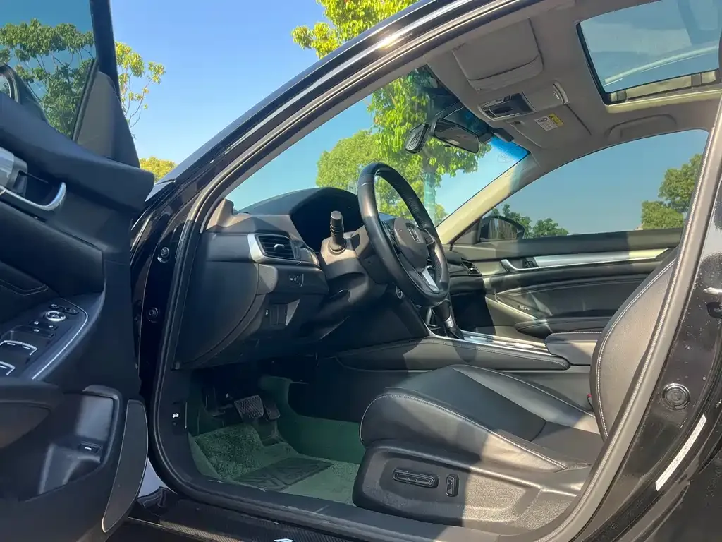 Honda Accord — фото 4