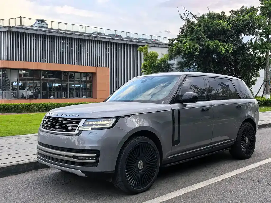 Land Rover Range Rover — фото 1