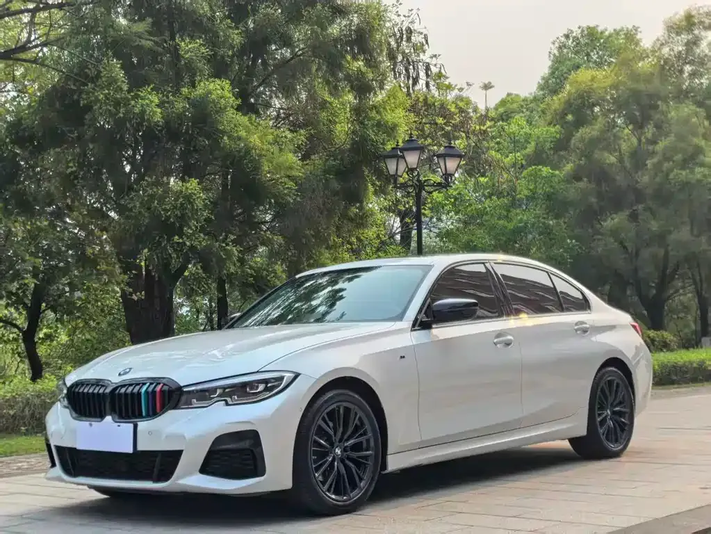 BMW 3 Series — фото 1