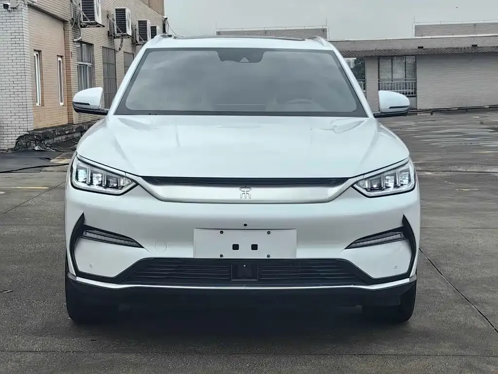 BYD PLUS New Energy — фото 2