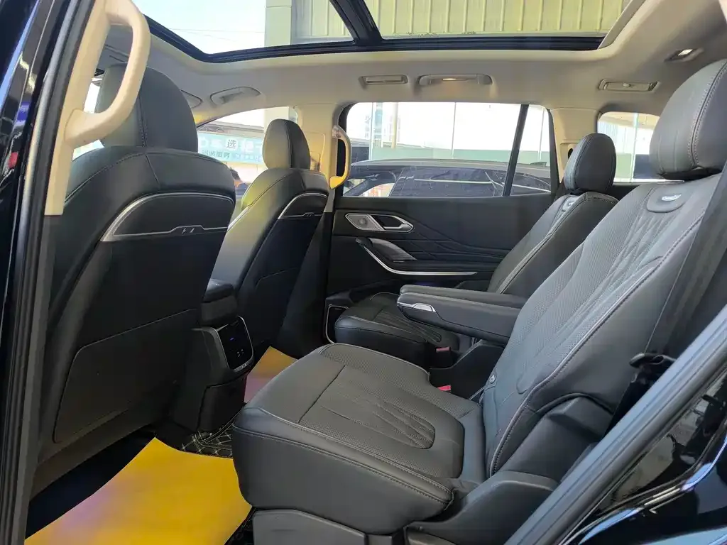 Hongqi HS7 PHEV 2024 из CN, фото 9