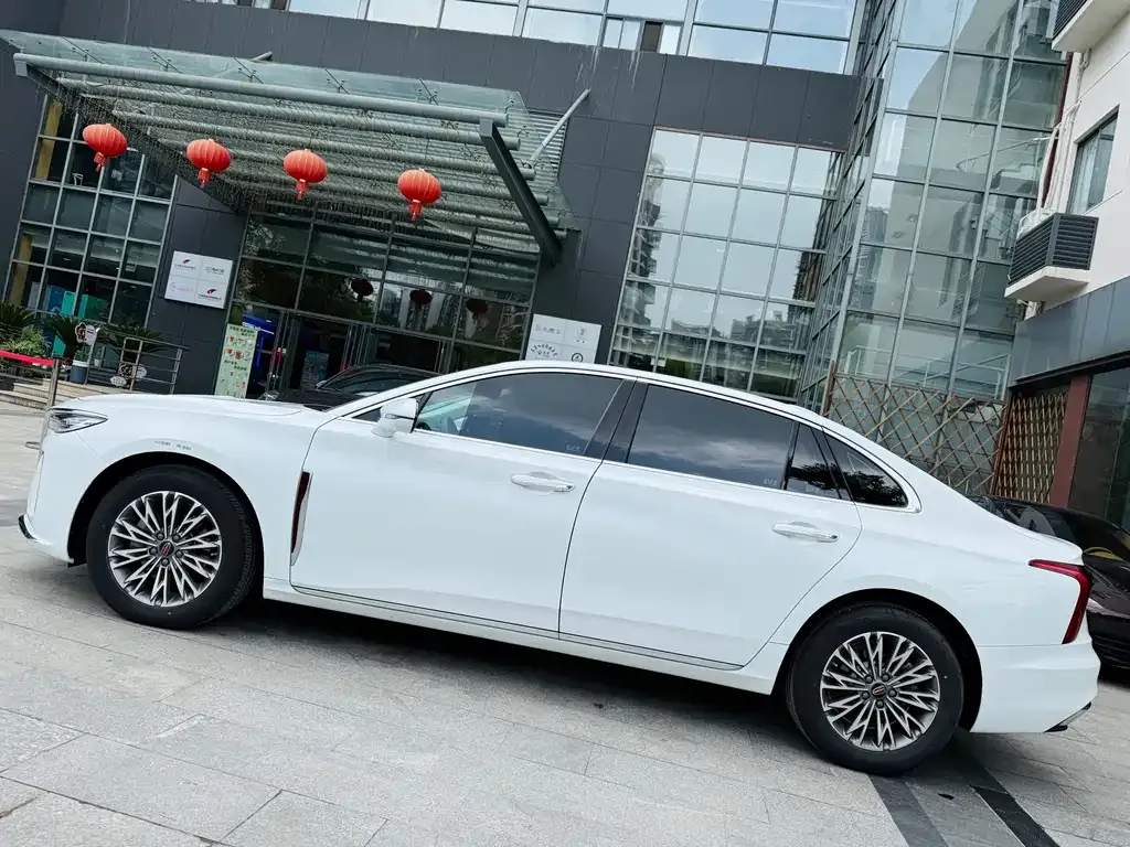 Hongqi H5 — фото 5