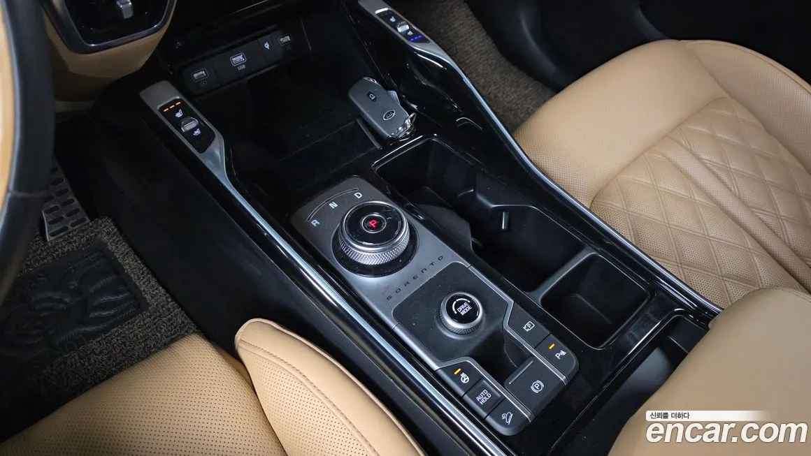 Kia Sorento — фото 10