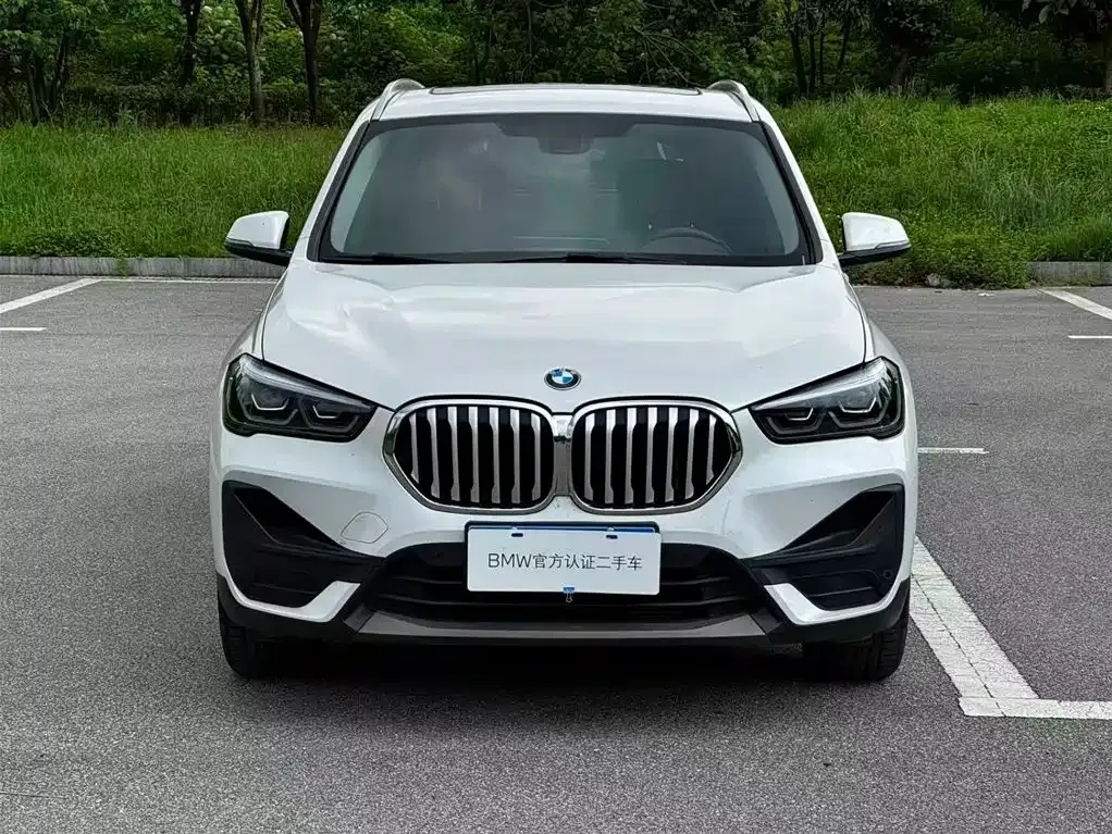 BMW X1 — фото 9