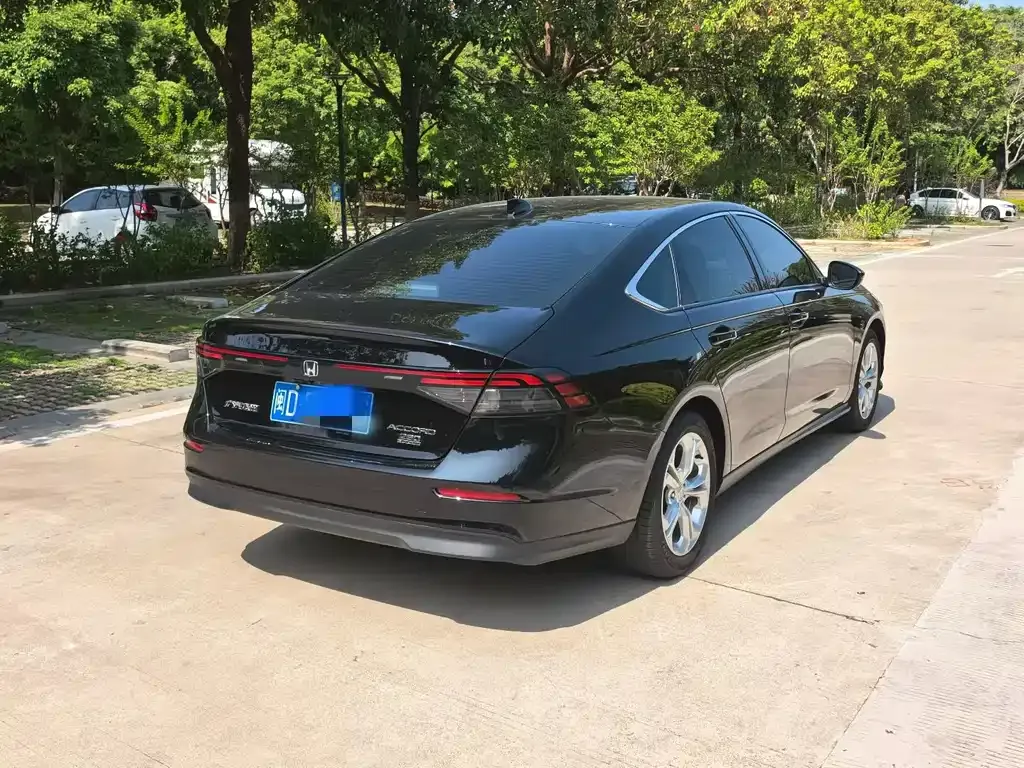 Honda Accord — фото 2