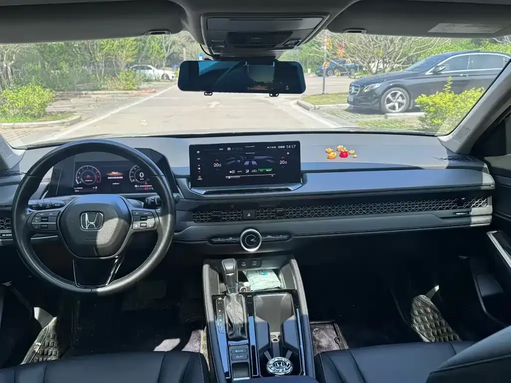 Honda Accord — фото 5