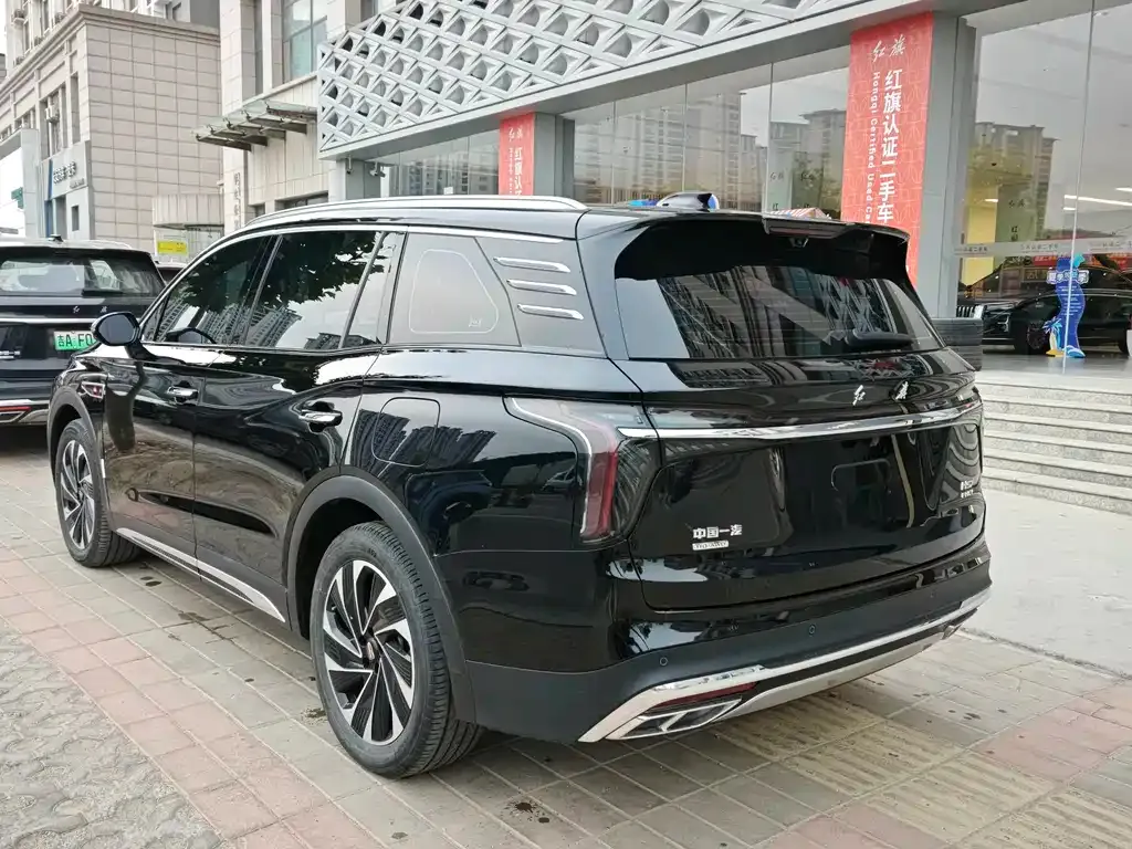 Hongqi HS7 PHEV — фото 2