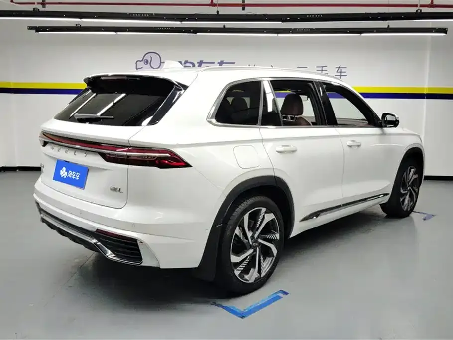 Geely Xingyue L — фото 5