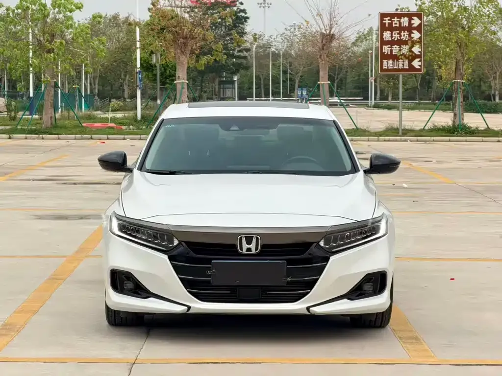 Honda Accord — фото 6