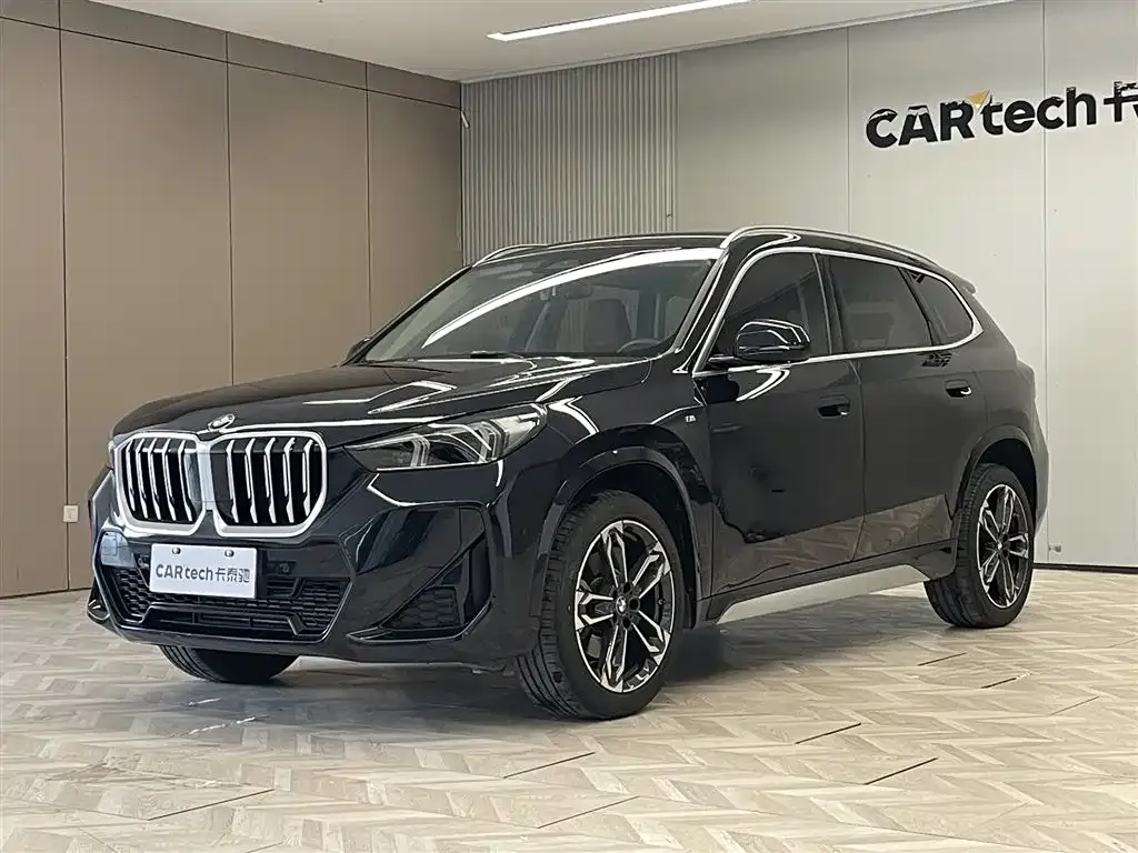 BMW X1 — фото 1