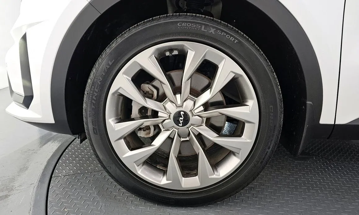 Kia Sorento — фото 6