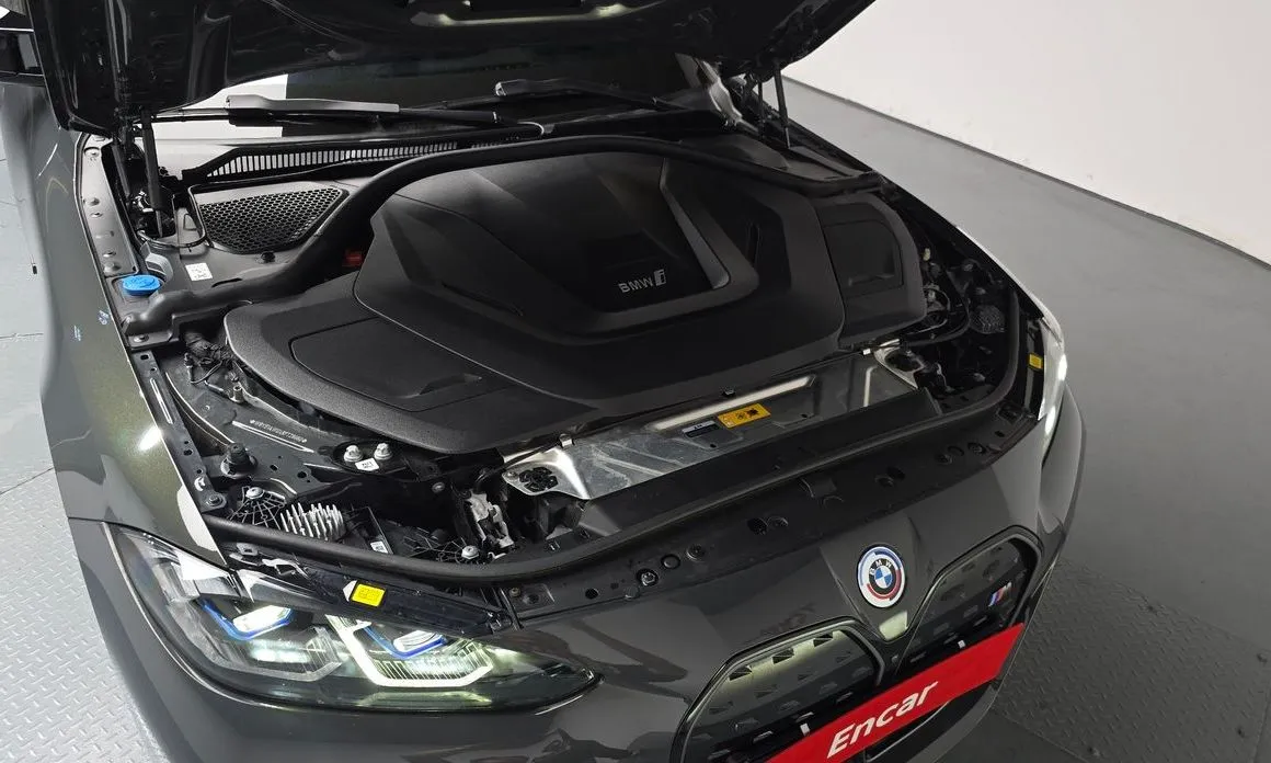BMW i4 2024 из KR, фото 9