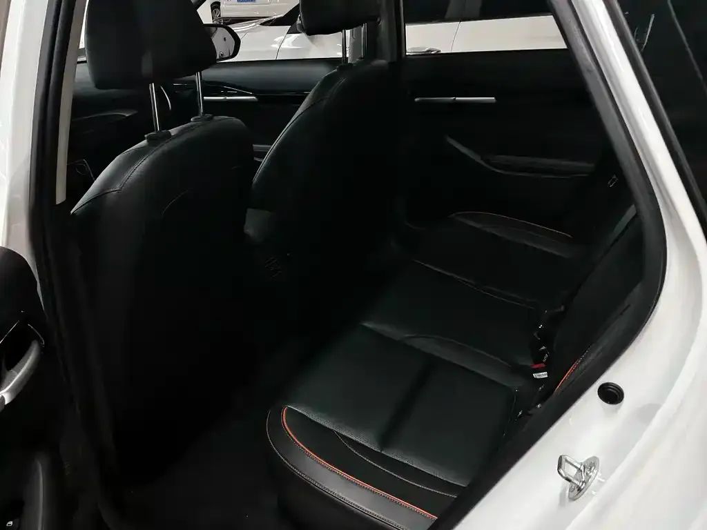 Kia Seltos 2023 из CN, фото 2