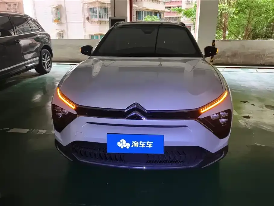 Citroen C5 X 2024 из CN, фото 7