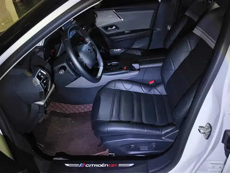Citroen C5 X 2024 из CN, фото 4