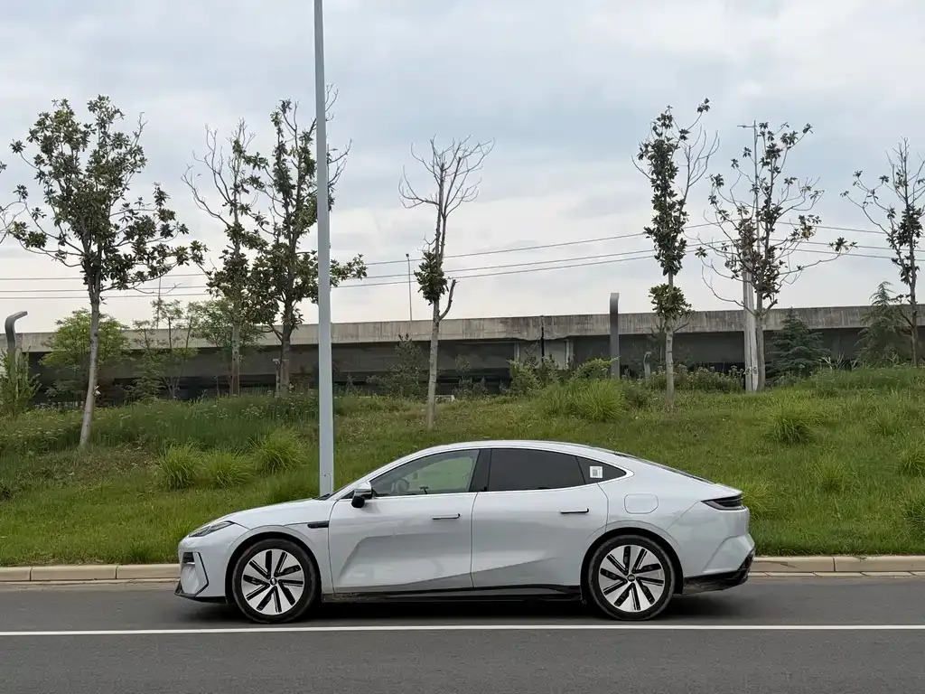 Geely Galaxy E8 2024 из CN, фото 2