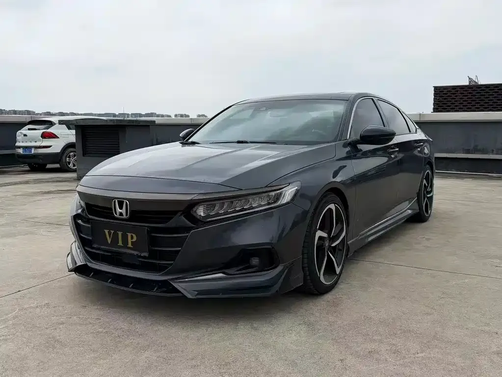 Honda Accord — фото 1