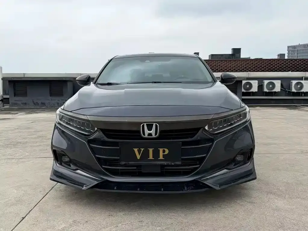 Honda Accord — фото 9
