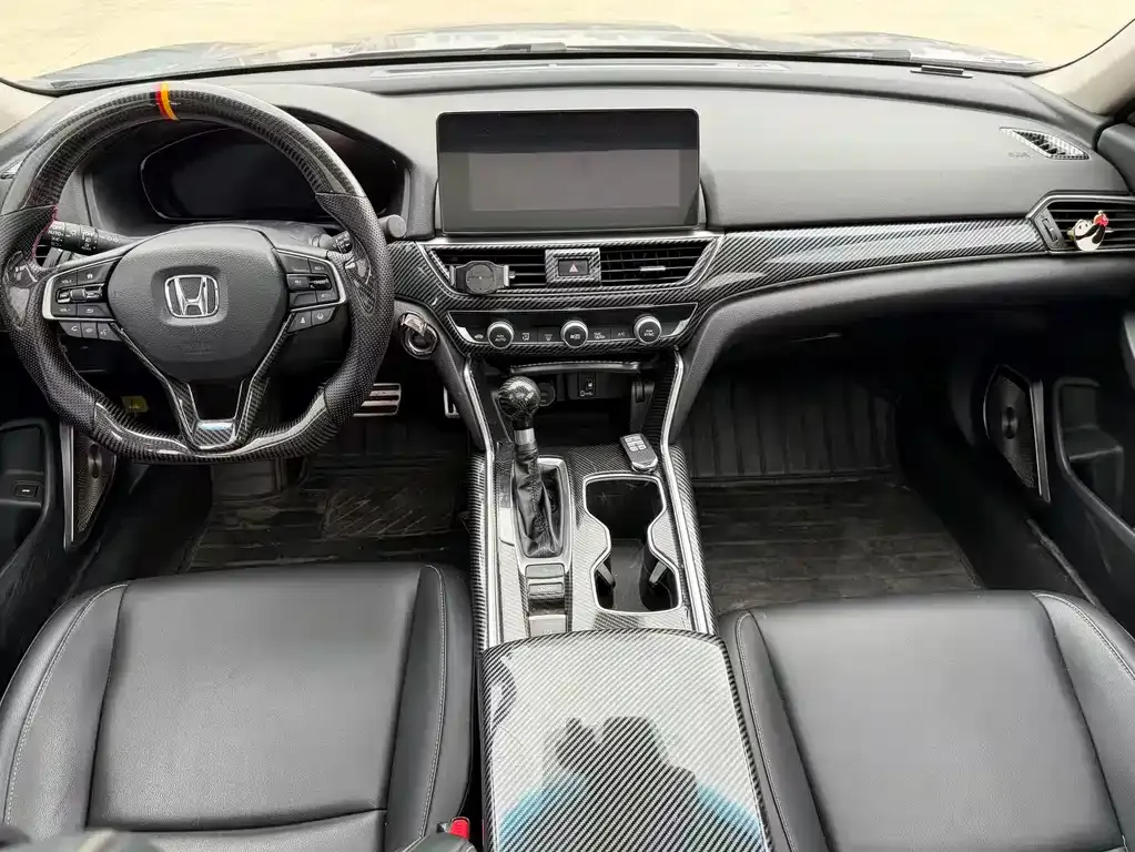 Honda Accord — фото 8