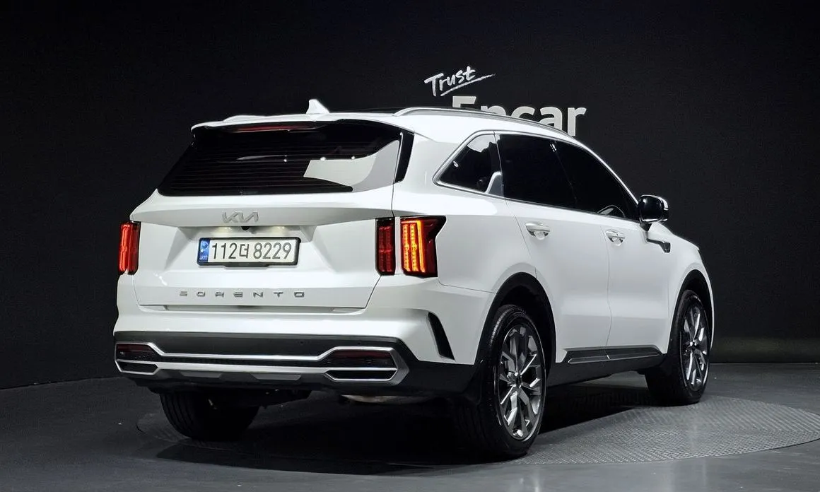 Kia Sorento — фото 7