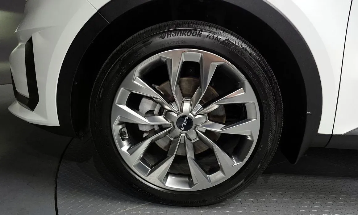 Kia Sorento — фото 3