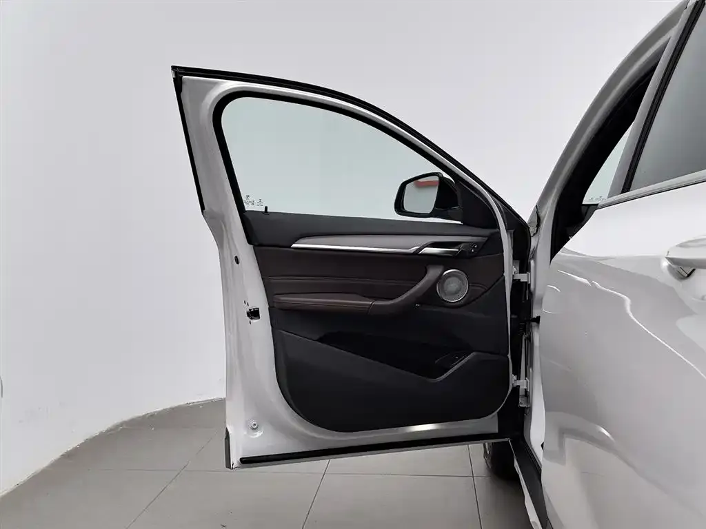 BMW X2 2022 из CN, фото 2